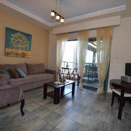 Gonis Suites Palaiochora Ngoại thất bức ảnh